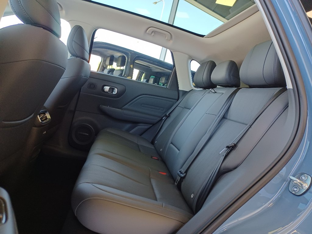 B10 DESIGN HYBRID EV 218 k, 18,8 kWh