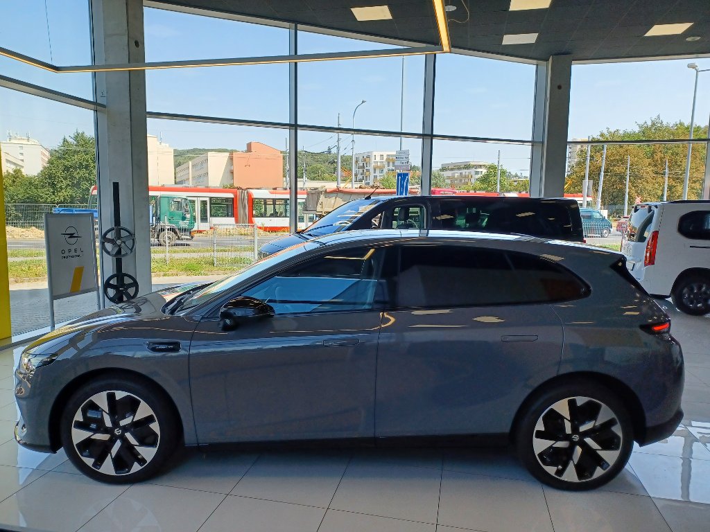 B05 DESIGN 218k, 67,1kWh