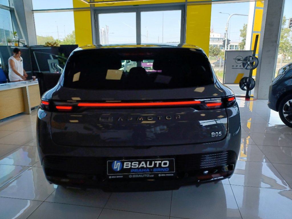B05 DESIGN 218k, 67,1kWh