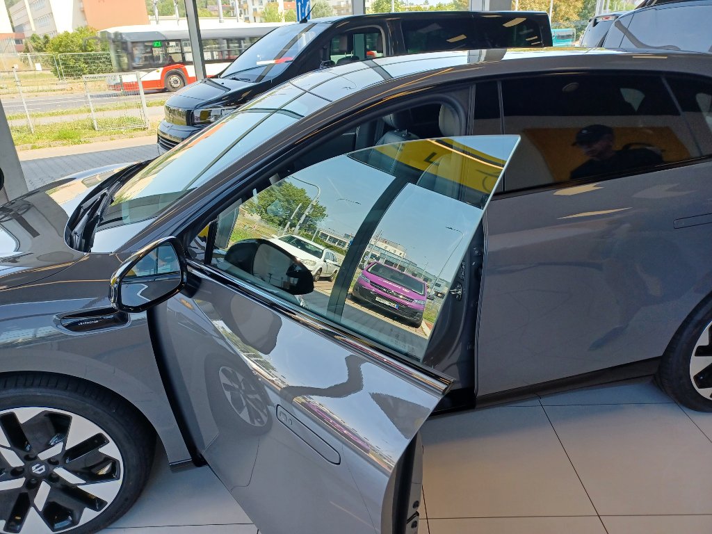 B05 DESIGN 218k, 67,1kWh