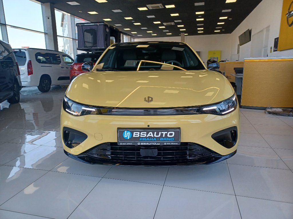 B05 DESIGN 218k, 67,1kWh