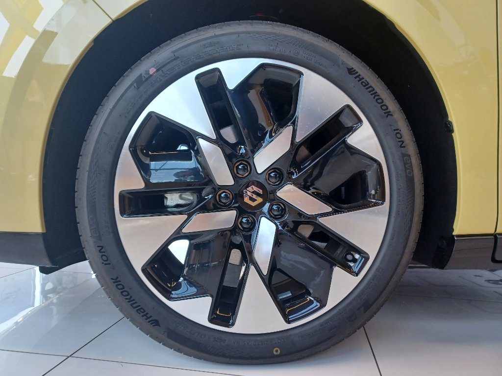 B05 DESIGN 218k, 67,1kWh