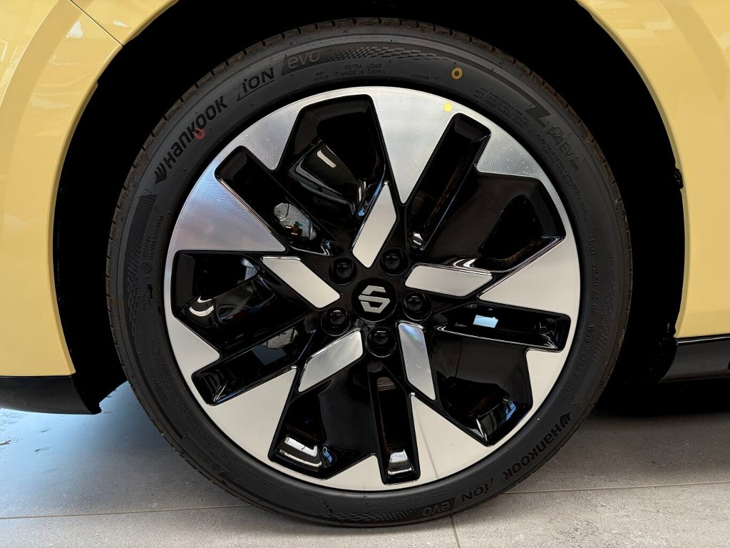 B05 DESIGN 218k, 67,1kWh