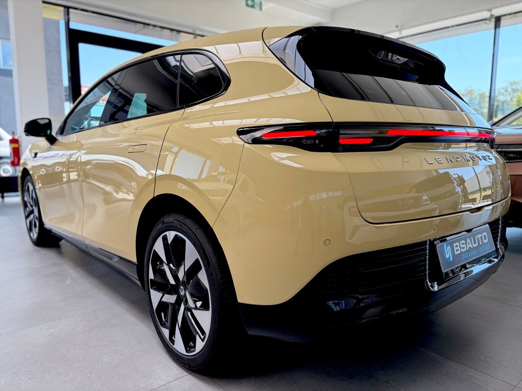 B05 DESIGN 218k, 67,1kWh
