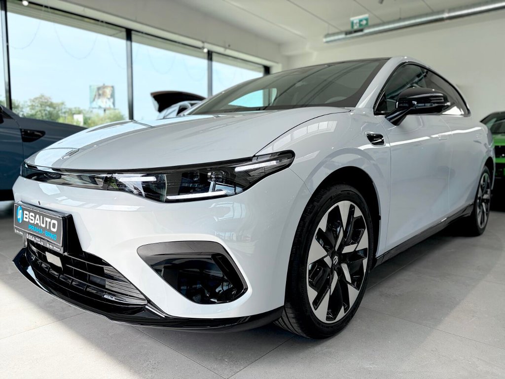 B05 DESIGN 218k, 67,1kWh